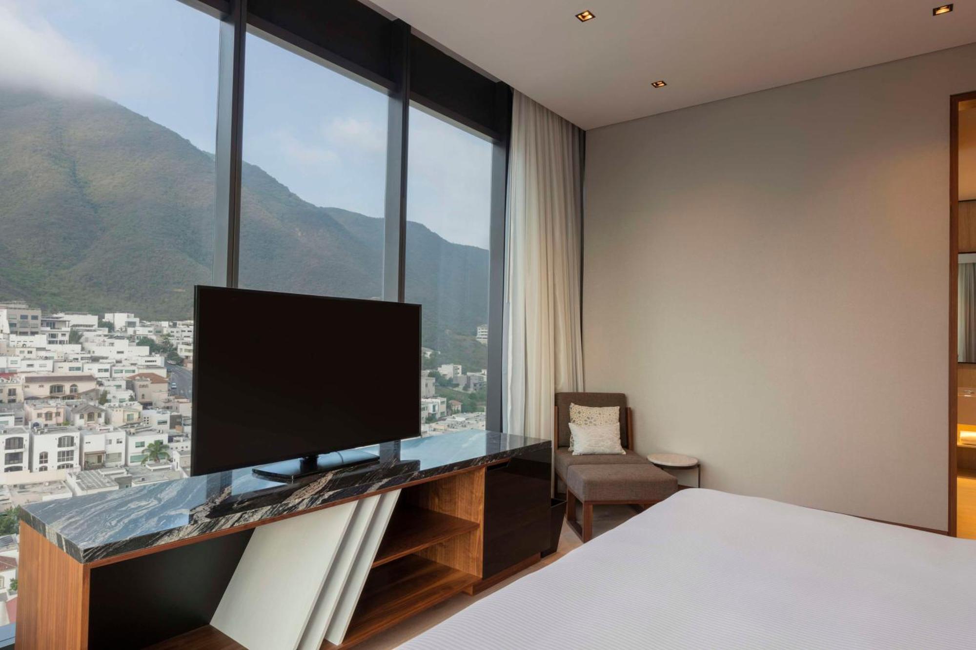 Hilton Monterrey Valle Exterior photo