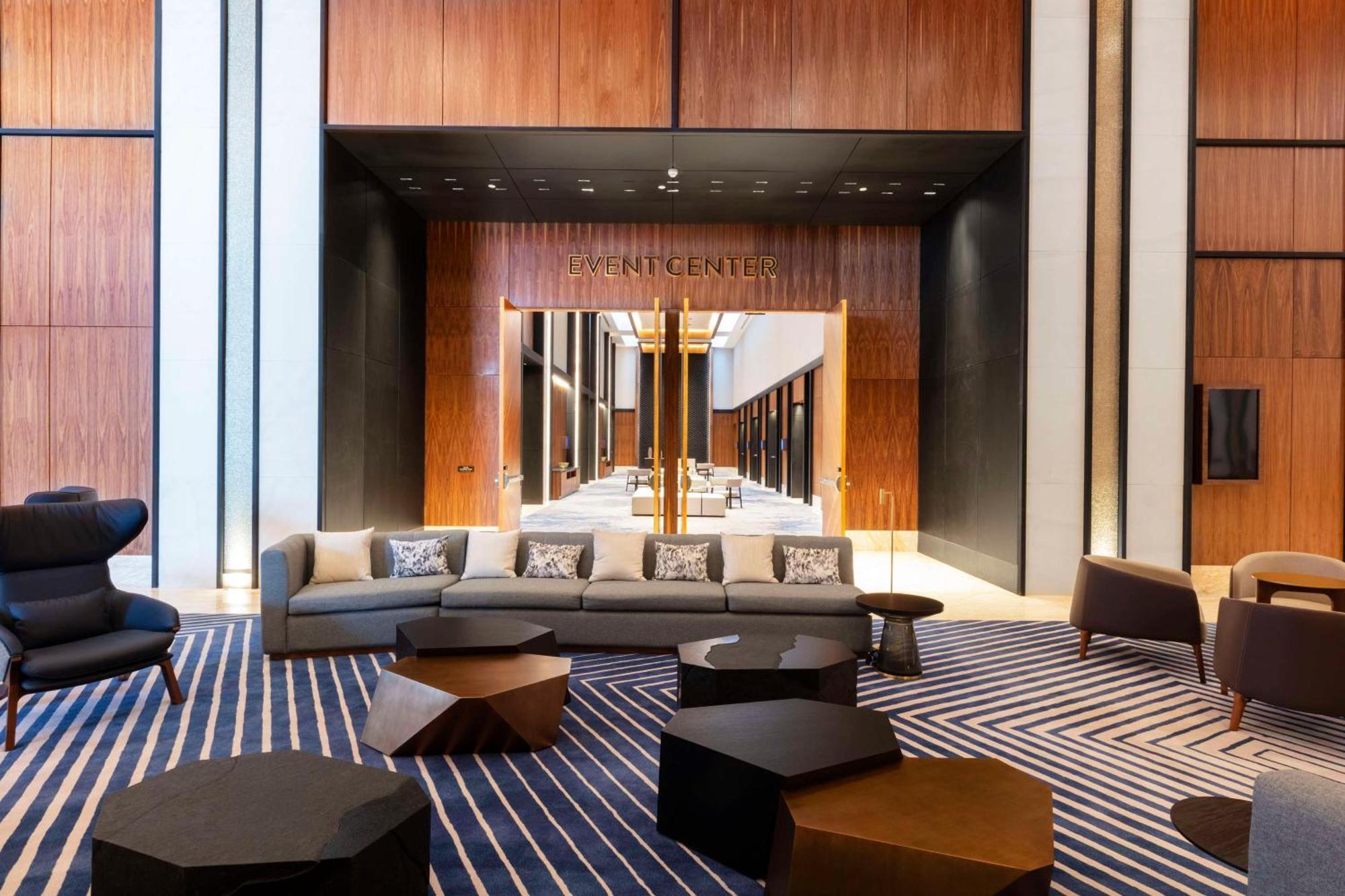Hilton Monterrey Valle Exterior photo