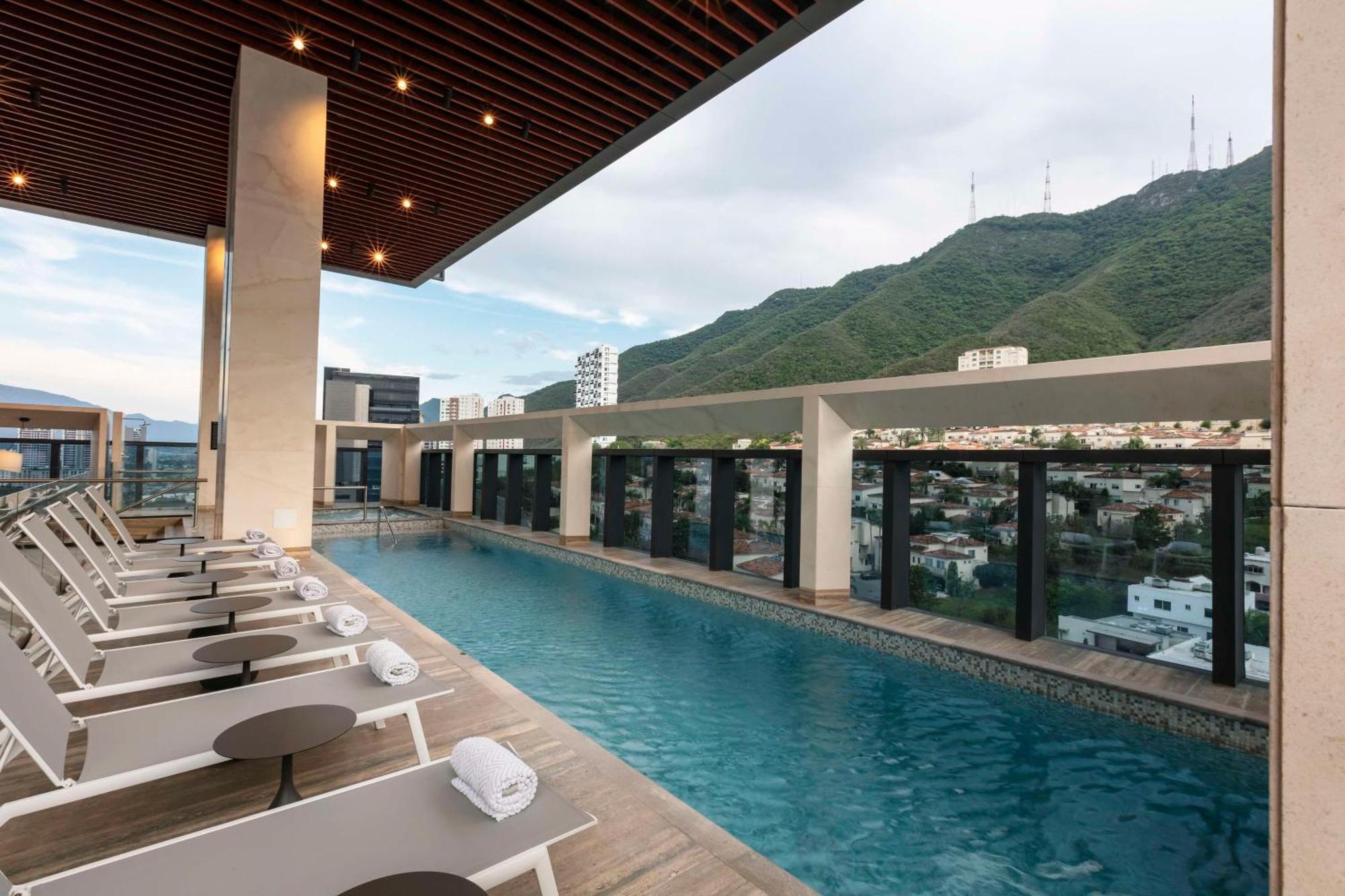 Hilton Monterrey Valle Exterior photo