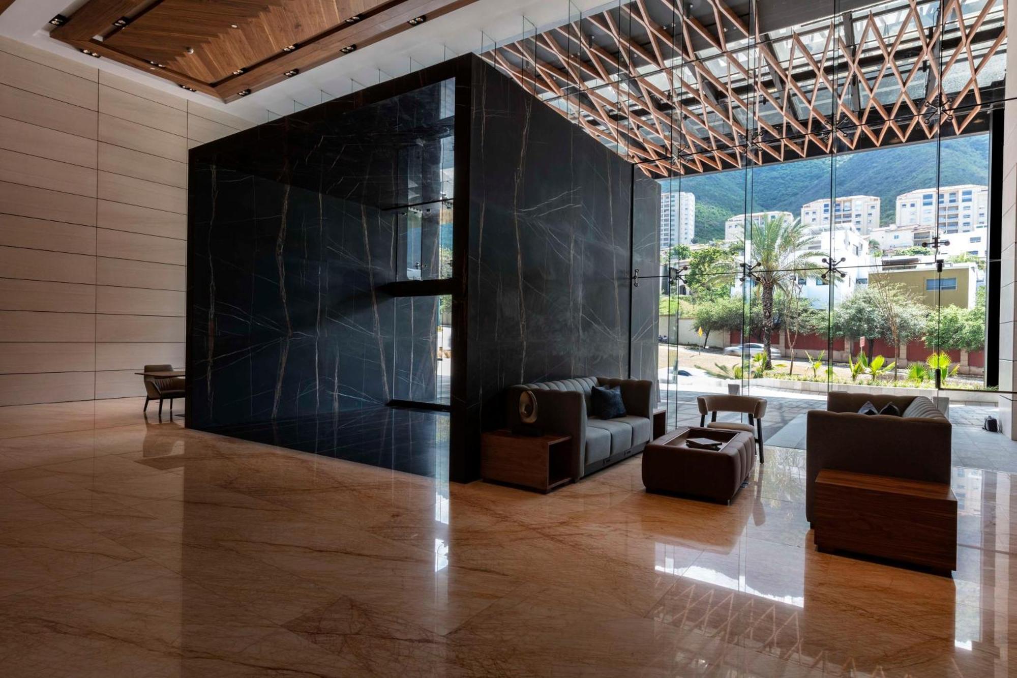 Hilton Monterrey Valle Exterior photo